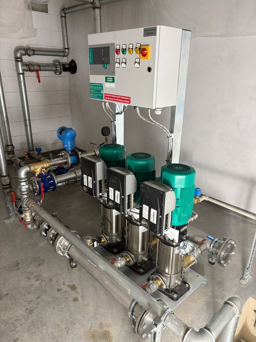 Usługi hydrauliczne, hydraulik