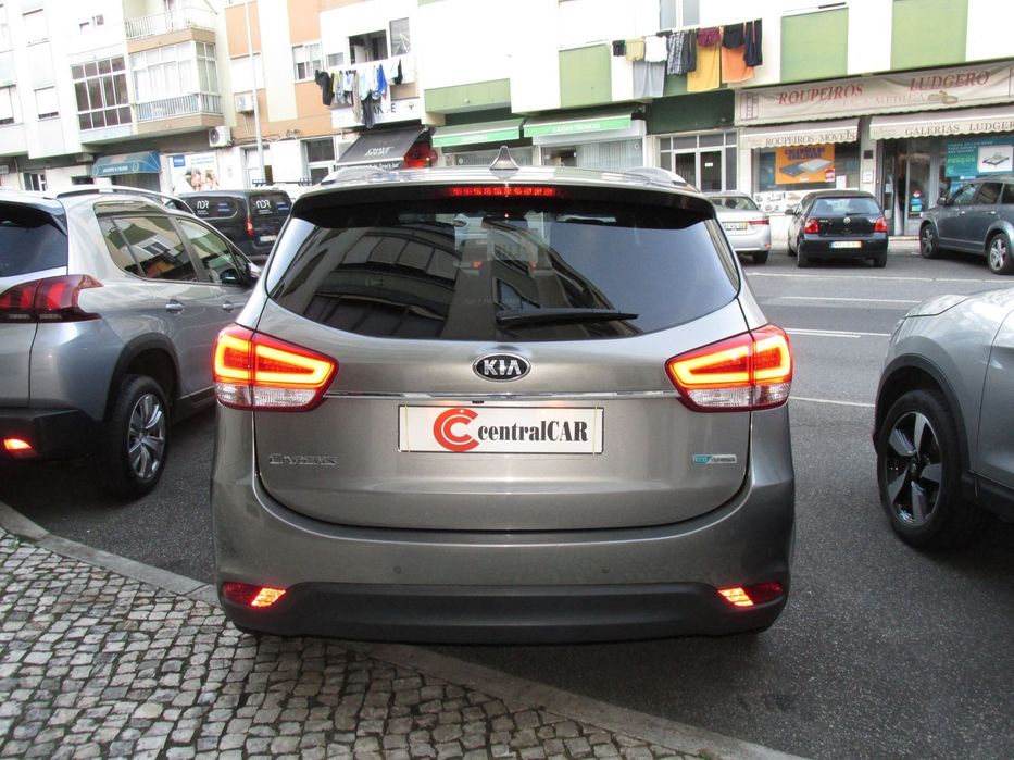 Kia Carens 1.7 CRDi ISG TX