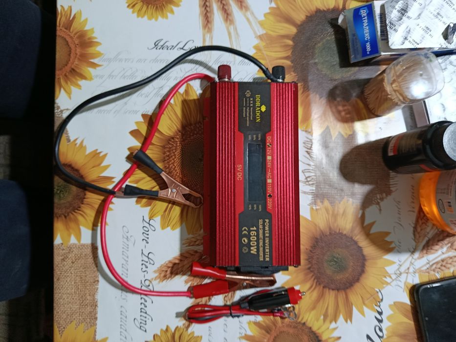 Инвертор на 220 вольт 1600 ватт.