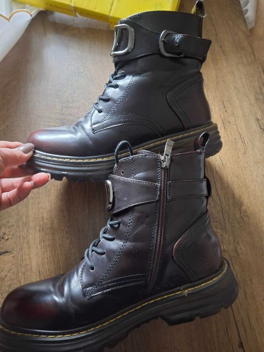 Продам черевики.