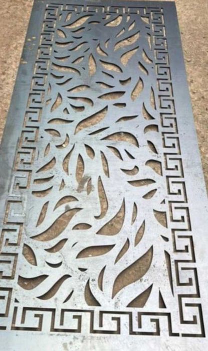 Лазерна різка металу. Панелі на ворота.