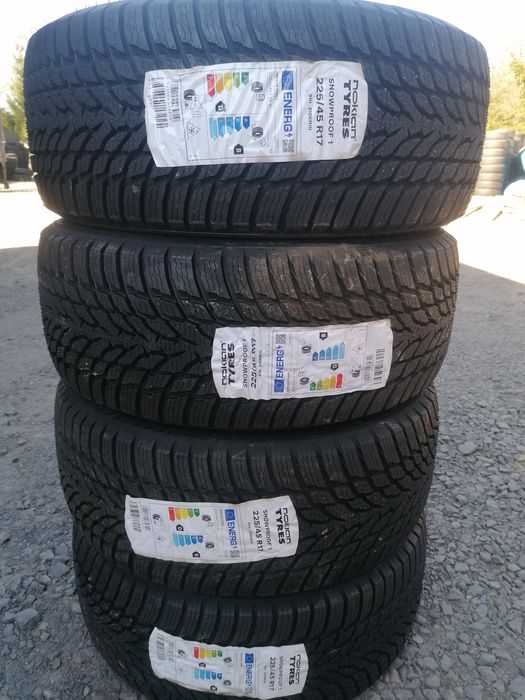 225/45/17 Nokian zimowe nowe