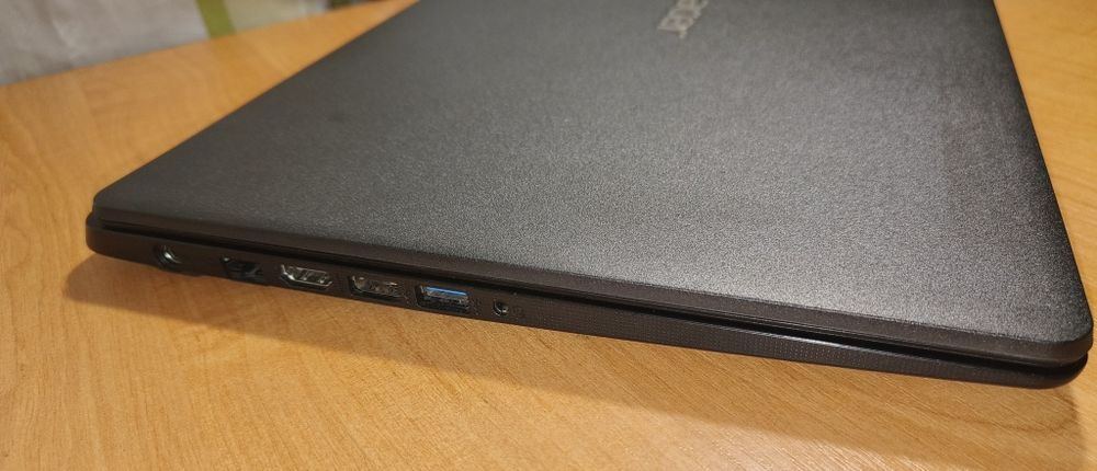 Отличный Acer i5(10gen),8Гб,ssd512,акб4ч