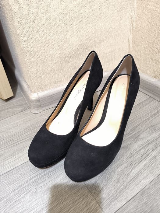 Туфлі жіночі на підборах