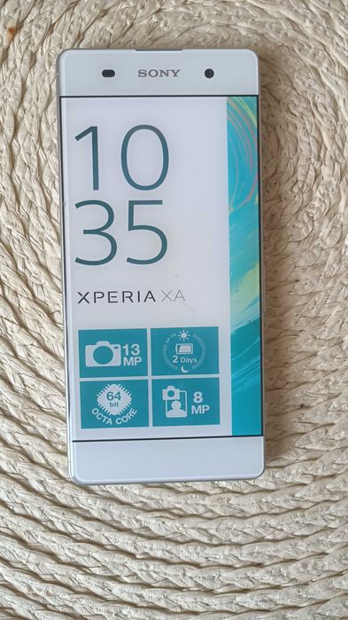 Atrapa telefonu Sony Xperia XA