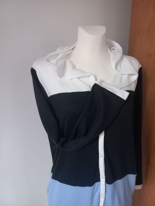 Sweterkowa bluza z kapturem rozm 42- 44