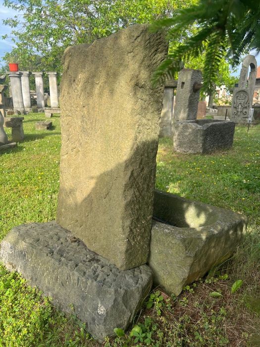 Zabytkowa Fontanna Z Piaskowca