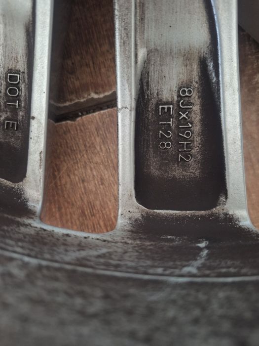 Продам заводські диски на  VW .Audi .Mercedes  19 радіус 5X112 R 19  в супер стані.Чехія