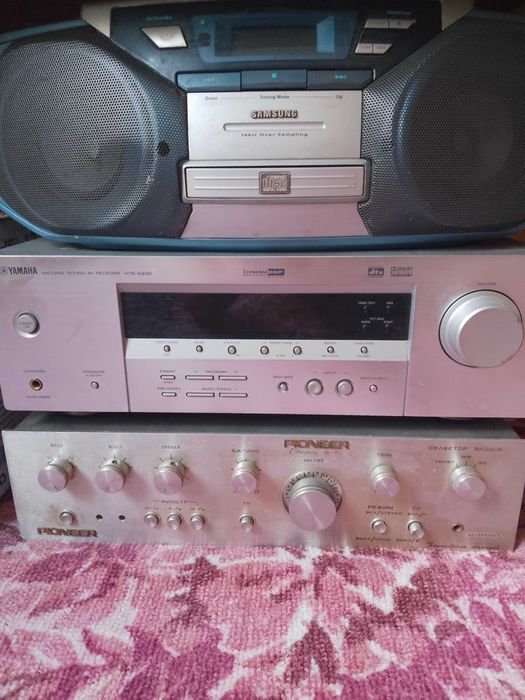 Ресивер Ямаха с пультом и усилитель амфитон с радио