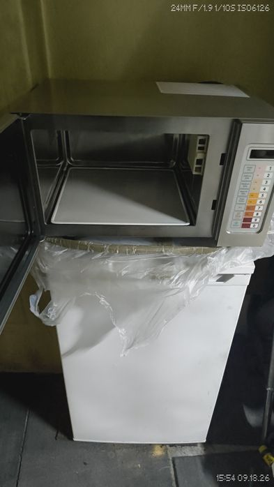 Forno / Microondas profissional
