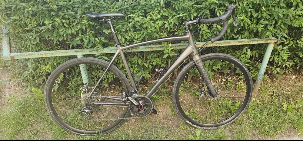 Rower szosowy Raleigh revenio 2.0 disc 56cm