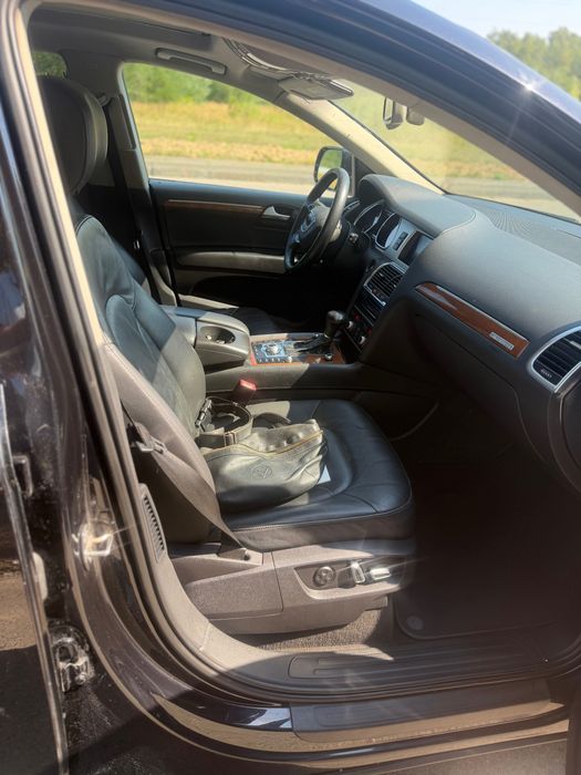 Продаж обслуженої Audi Q7
