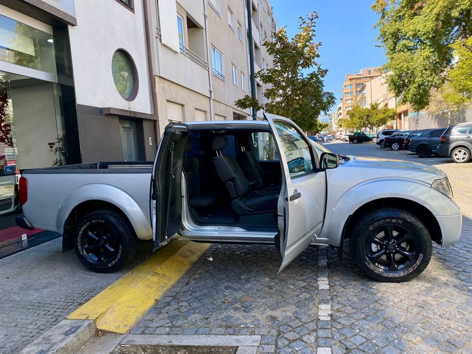 Nissan Navara 2.5 dCi CD LE