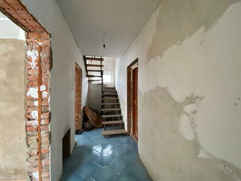 Продається 2 поверховий будинок в Літині 2342