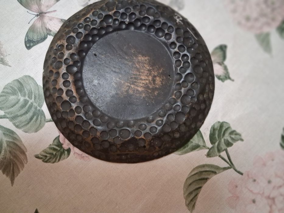 Peça decorativa em resina imitando bronze