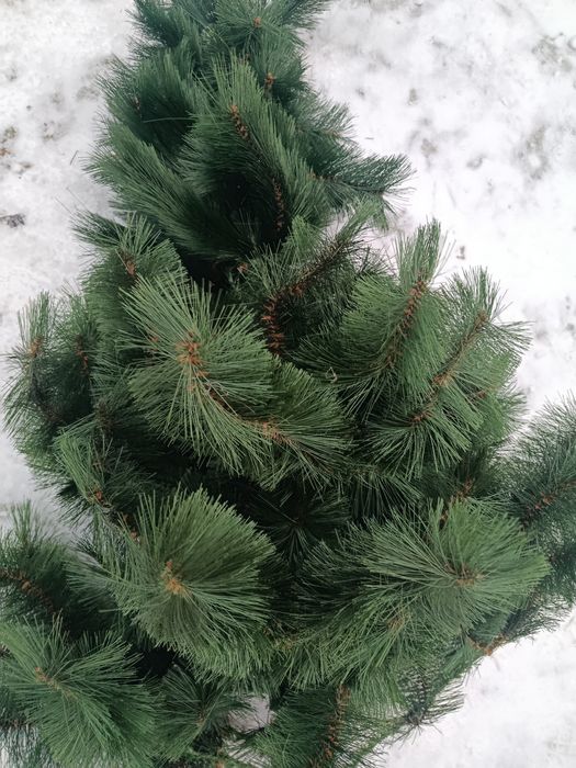 Ёлка искусственная..