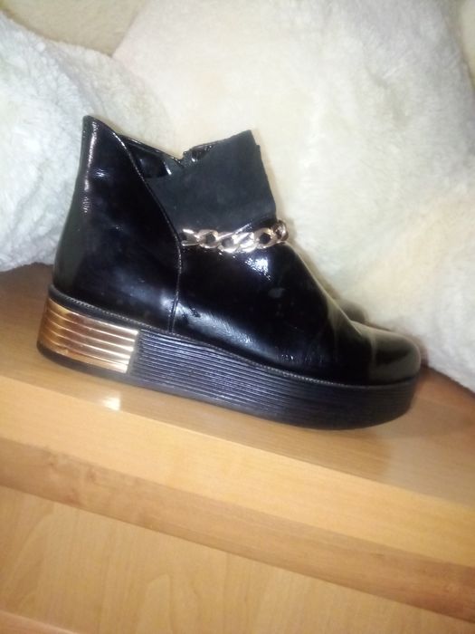 Ботінки 36 розмір устілка 23 см