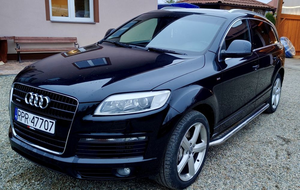 Audi Q7 3.0TDi S-LINE 7 osób