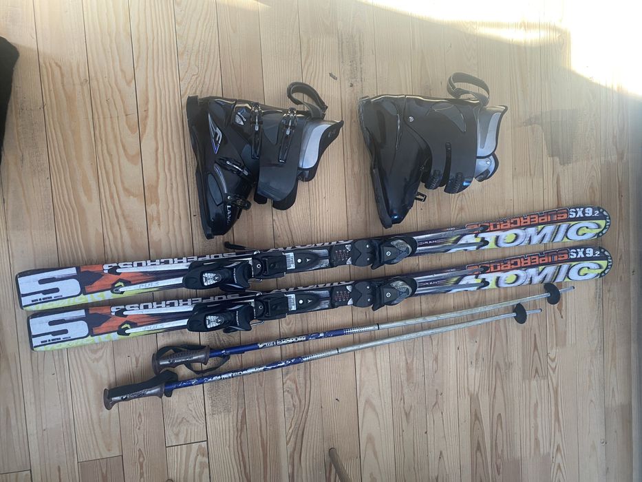 Комплект лижі 1,6 м, черевики 29,5 з палками 1500грн