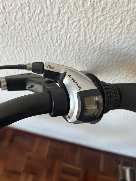 Bicicleta trekking riverside upgrade