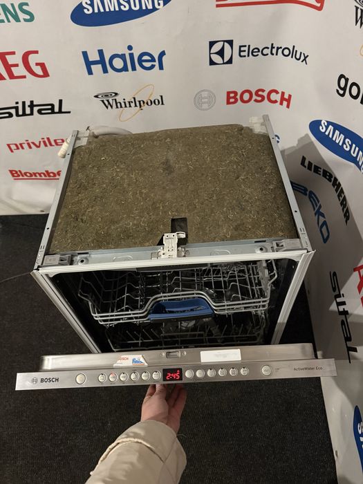 Посудомийна машина/ посудомойка Bosch SMV69M20EX 81.5см