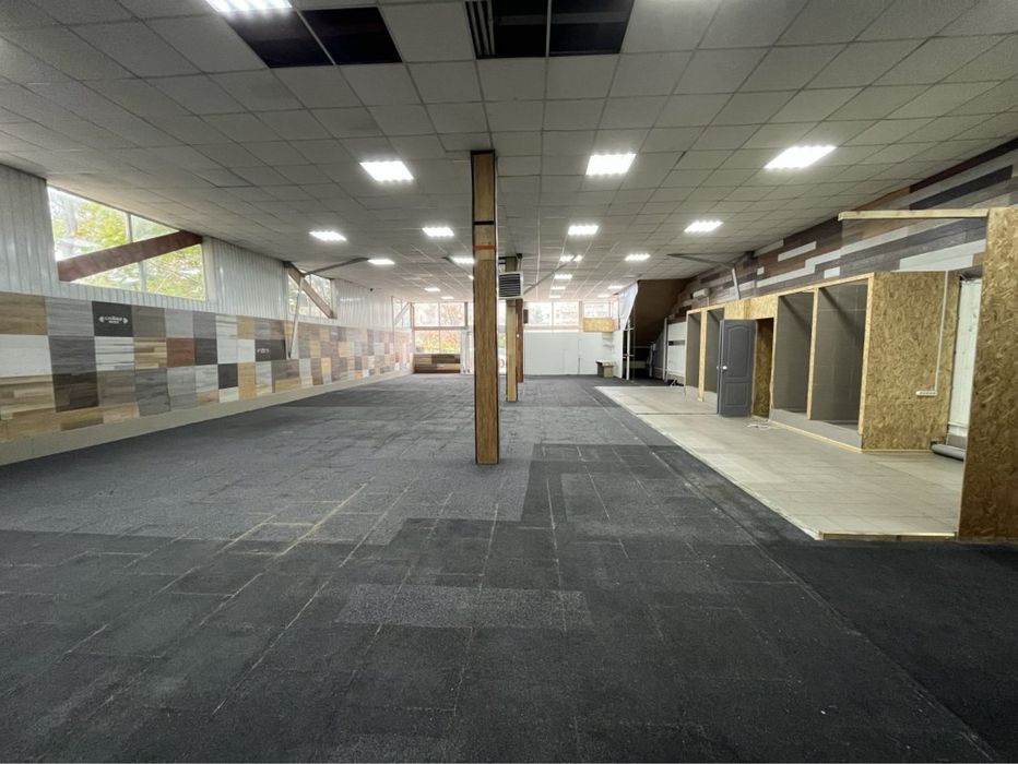 Сдам open space 300 м2 под автосалон, швейный цех, спортзал