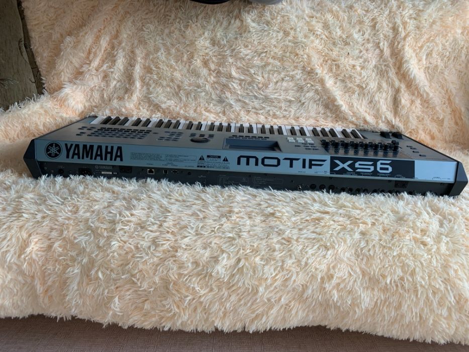 Yamaha Motif XS-6