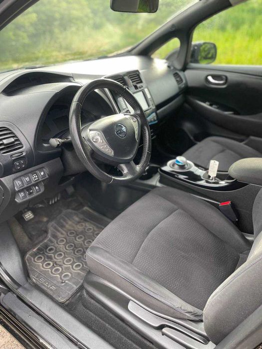 Nissan leaf Acenta 24 кВт. 2014 р., SOH = 89.5%