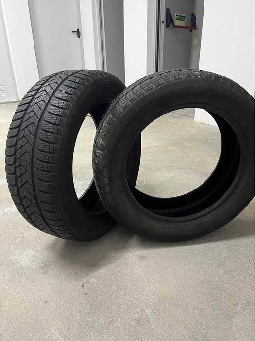 2 Pneus Pirelli Sottozero 3 215/55 R17 – Bom estado