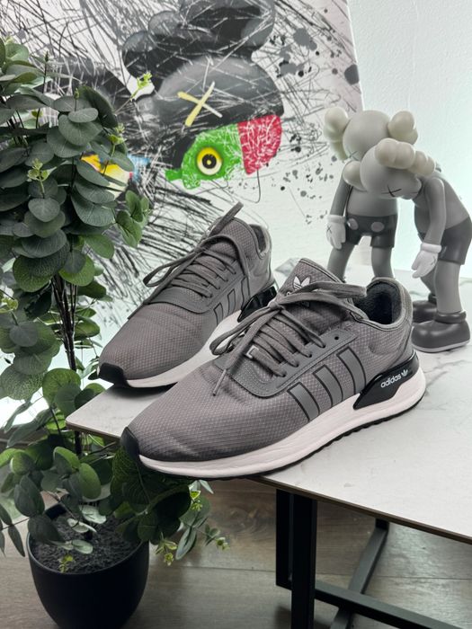 Кросівкки Adidas U Path X 46 розмір Е7900