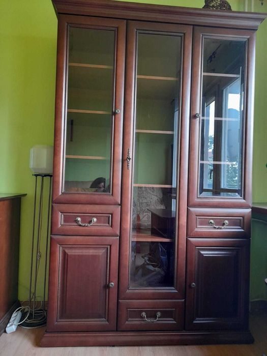 2 stylowe witryny LATZKE do salonu do negocjacji