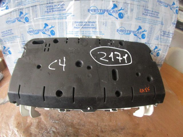 Quadrante / painel de instrumentos TOYOTA Corolla Verso (ZER_, ZZE12_,