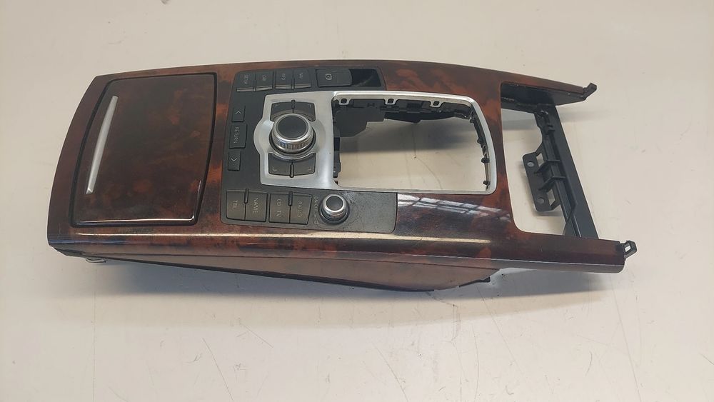 Consola central AUDI A6 (4F2, C6)