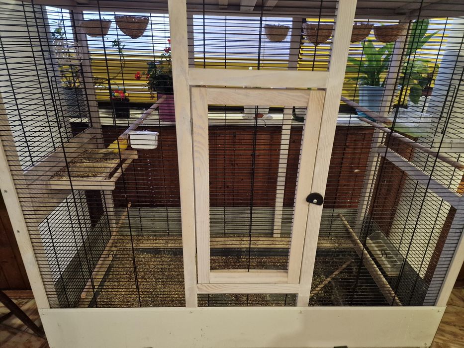 Vendo gaiola muito bonita