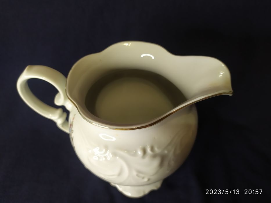 Duży dzbanek na mleko porcelana Wałbrzych PRL