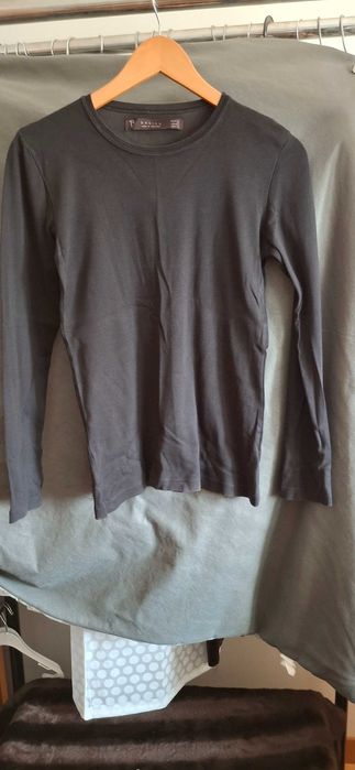 Básica preta da Zara