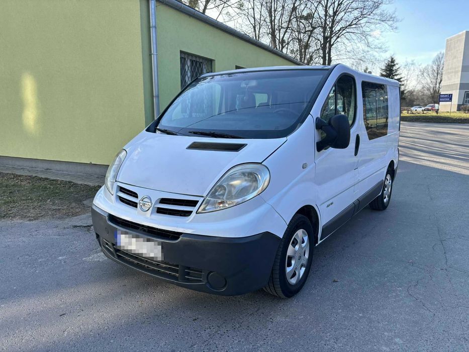 Renault Trafic 2.0 DCi LIFT Brygada 6 osób 09r Bez DPF/Dwumasy(vivaro)