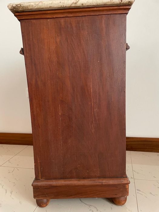 Mesa de Cabeceira