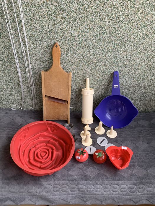 Кухоне приладдя для кухні