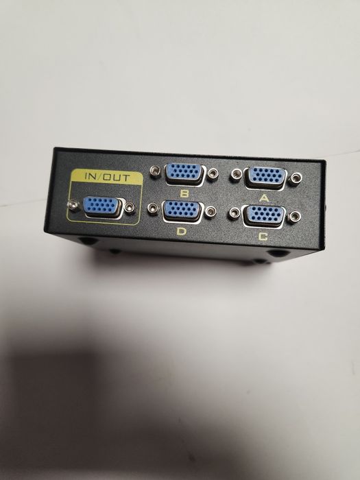 Comutador VGA como novo