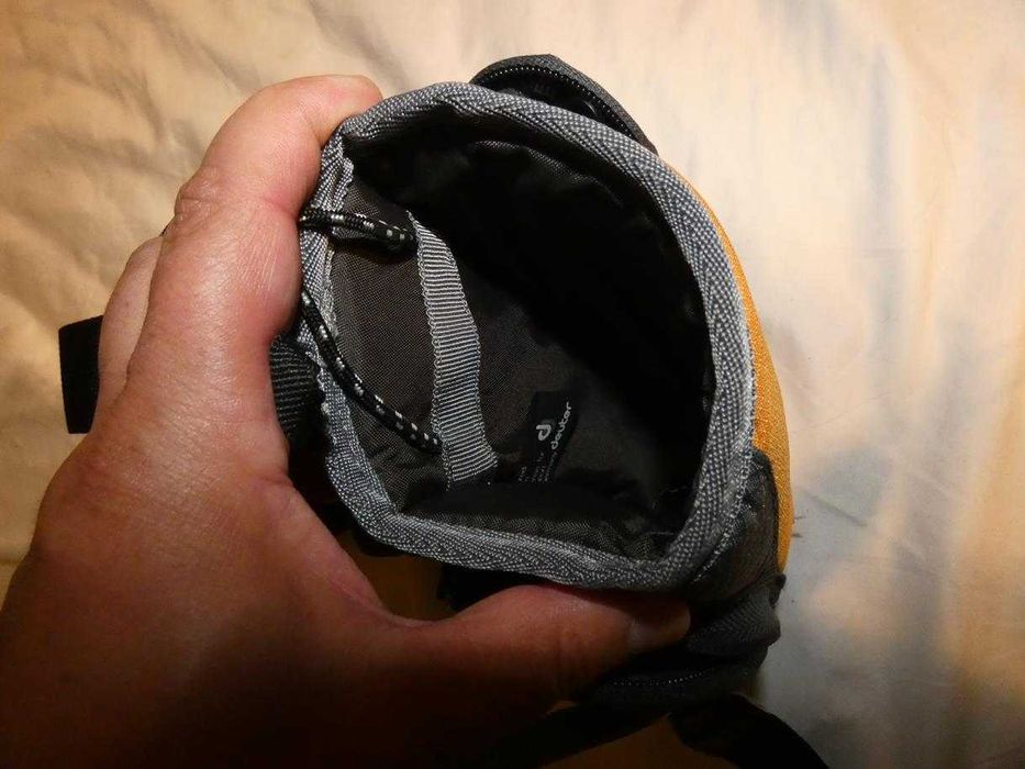 saszetka na butelkę DEUTER