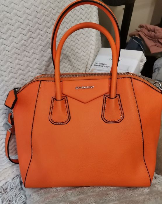 Torebka skórzana GIVENCHY ORANGE