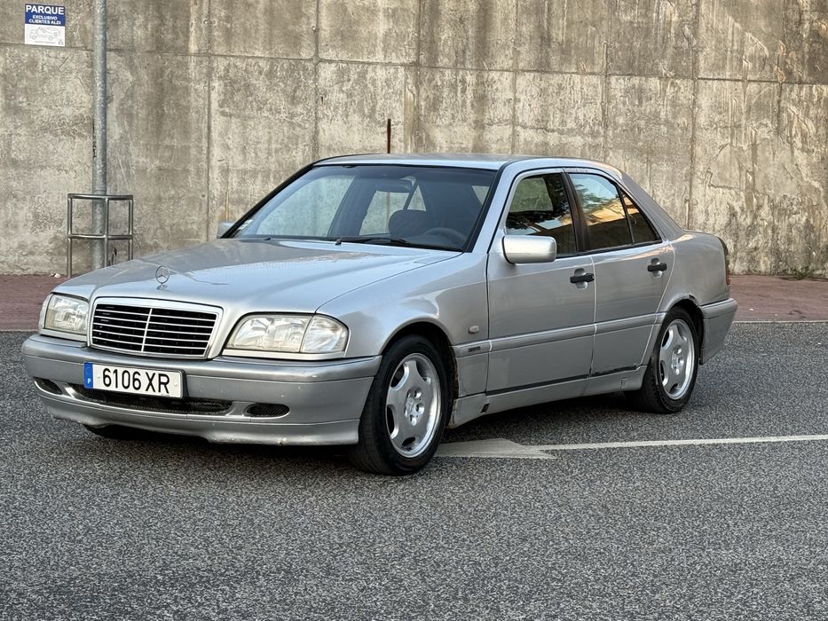 Mercedes-Benz C 200 — fotografia 3