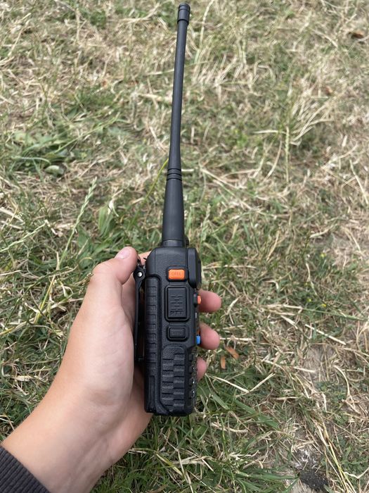 продам рацію uv-5r