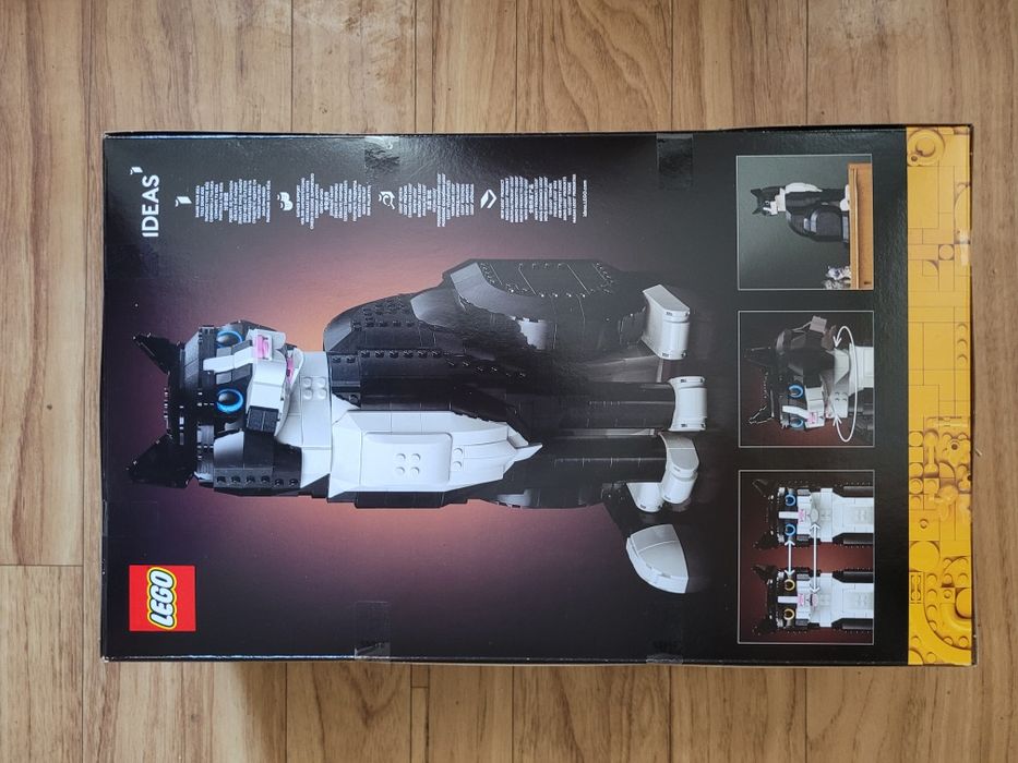 LEGO Ideas 21349 – Tuxedo Cat