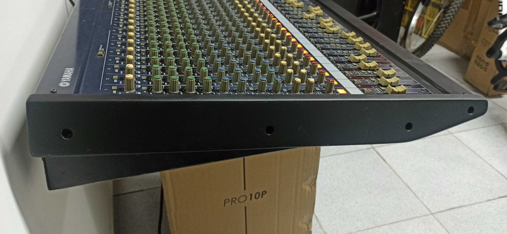 Yamaha MG24/14FX completamente funcional
