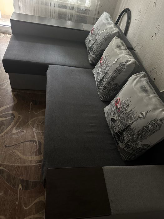 Срочно продам диван