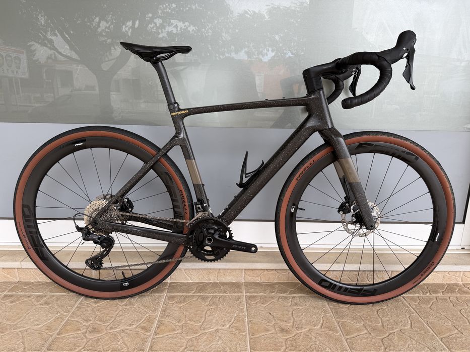 Bicicleta Scott de Gravel - Rodas em carbono