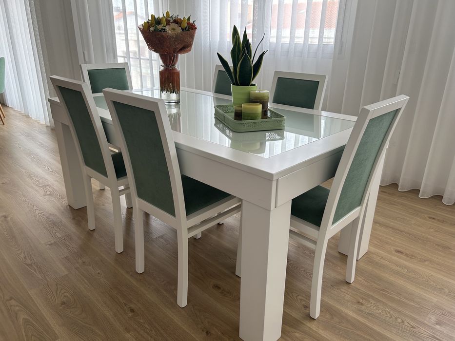 Mesa jantar c vidro e mad lacada a branco mate + 6 cadeiras