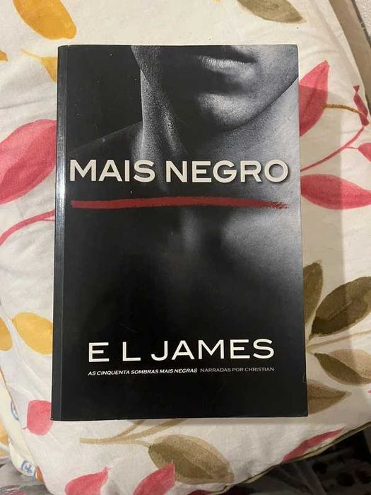 Livro Cinquenta Sombras Mais Negras, narrado por Christian